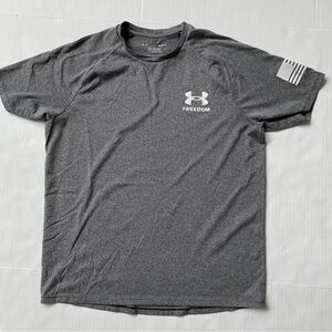Under Armor t-shirt